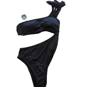 Shade & Shore One Piece Cutout Swimsuit, Black, L